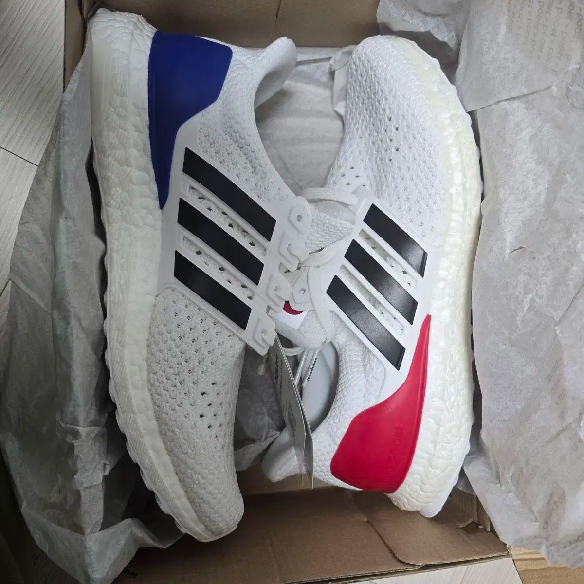 アディダス ウルトラブースト ソウル