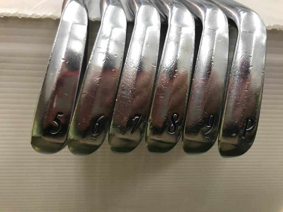 スリクソン Z945 | S200 | ﾀﾞｲﾅﾐｯｸｺﾞｰﾙﾄﾞ ﾂｱｰｲｼｭｰ ﾃﾞｻﾞｲﾝﾁｭｰﾆﾝｸﾞ