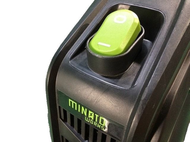 オイルレス エアーコンプレッサ