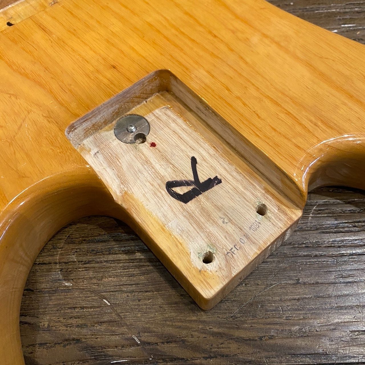 G L 2000 USA Bass Body 1991年製 エレキベース ボディ