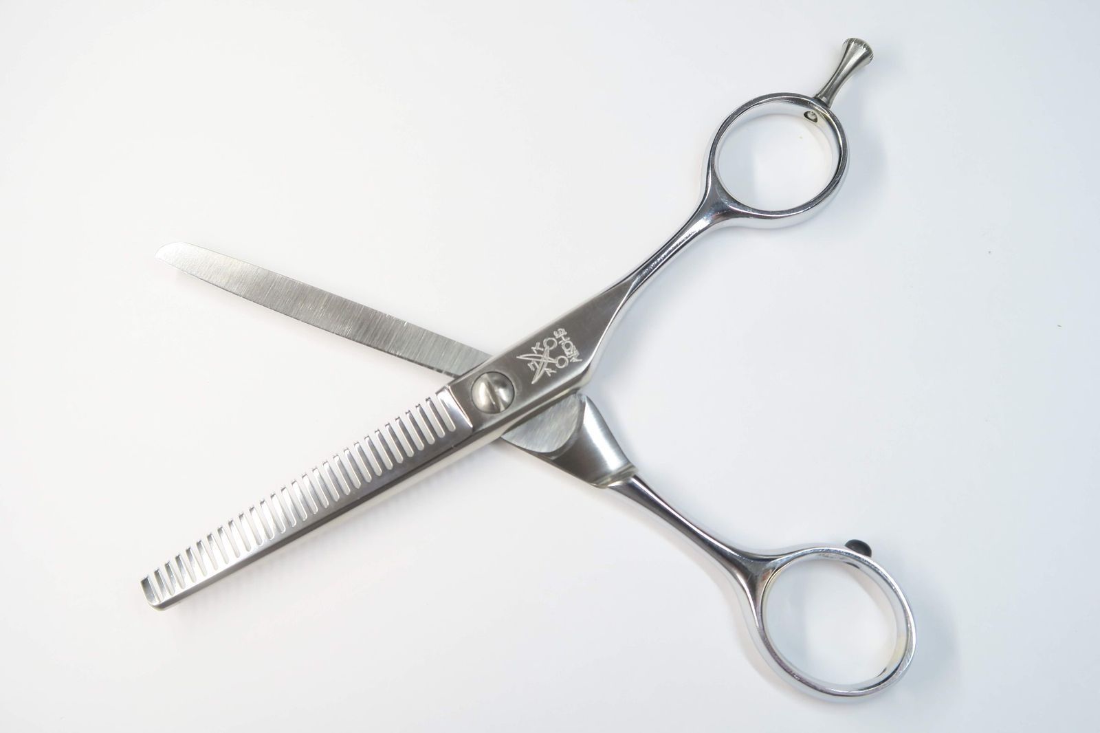 Cランク【AKKOHS アコス】 A5528 セニング 美容師・理容師 5.5インチ