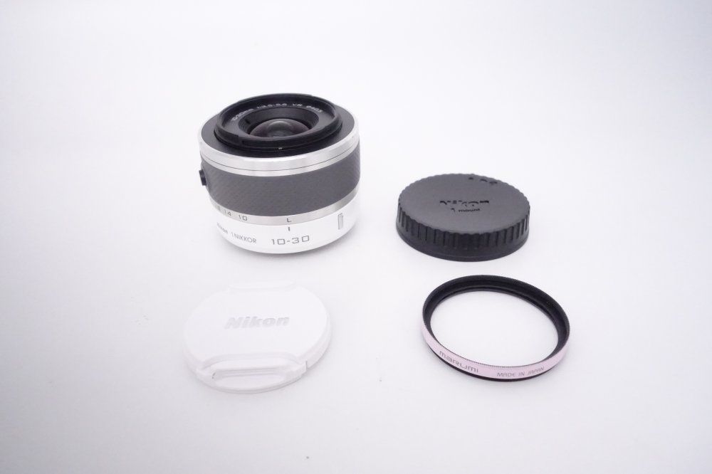 上品 ニコン Nikon 1 NIKKOR VR 10-30mm f 3.5-5.6 ホワイト D11002A