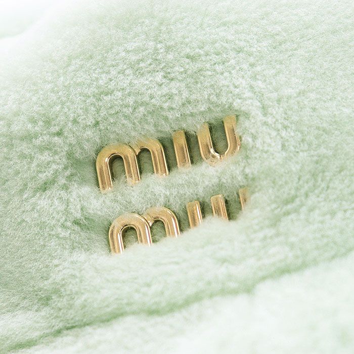 Miu ミュウ バケットハット 製 ロゴ メタルチャーム シープスキンファー ボア 帽子 小物 箱 袋付属 レディース サイズ S ライトグリーン イタリア製