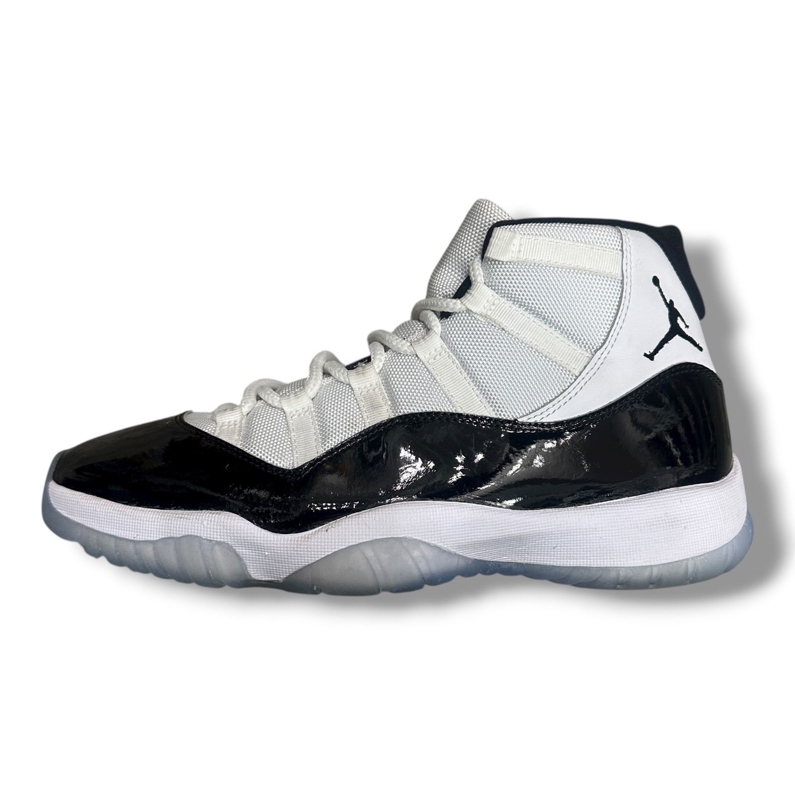 NIKE Air Jordan 11 Retro 