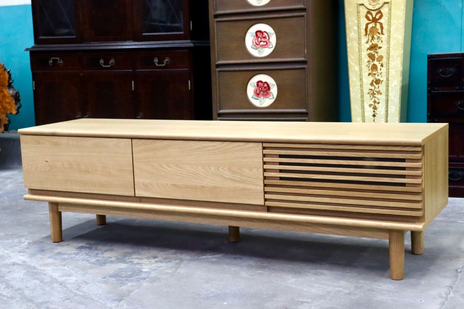 GMIK 606 unico ウニコ SOLK ソルク TVボード AVボード ローボード リビング収納 オーク材 北欧スタイル ナチュラル 定価約8万