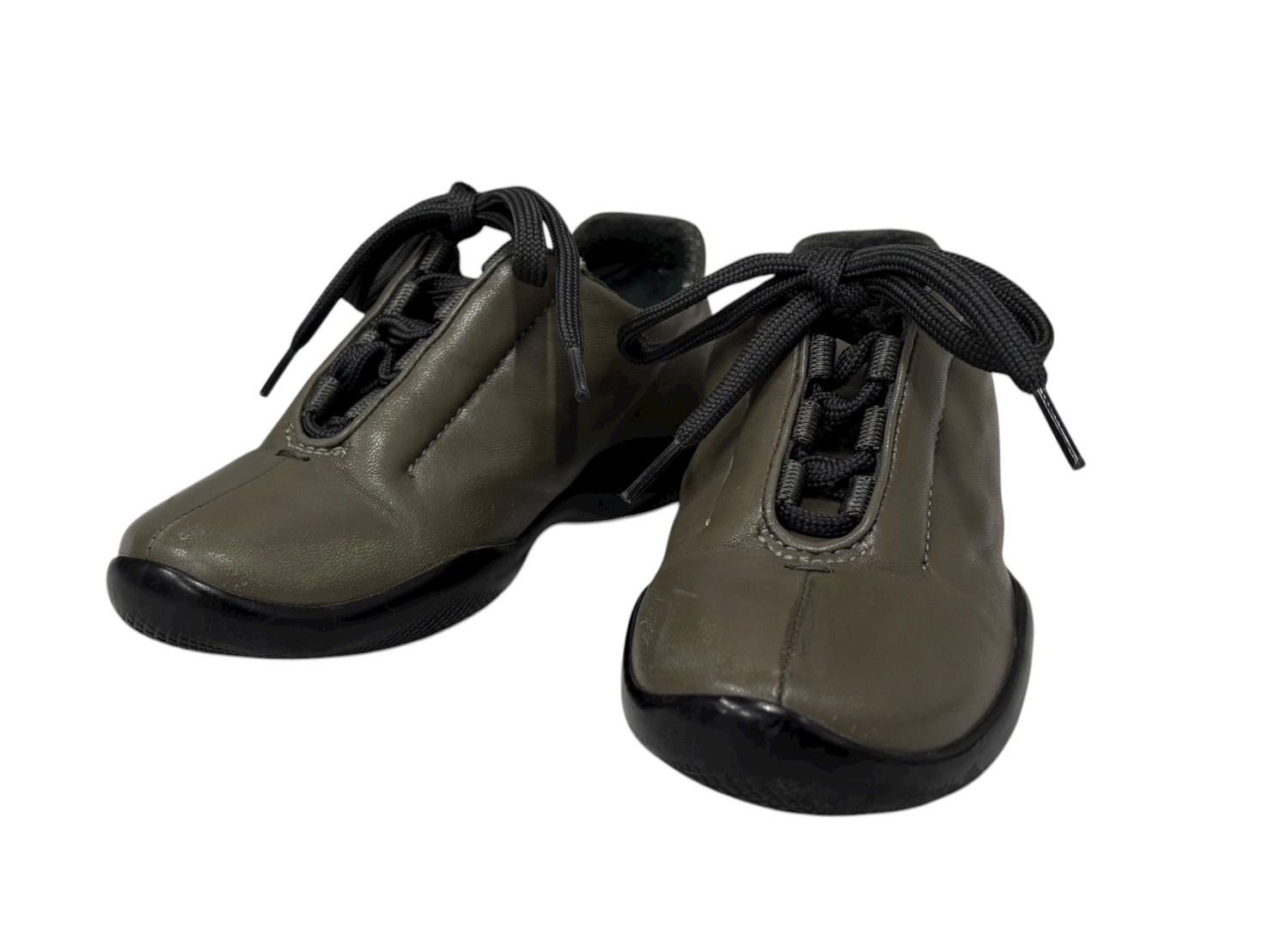 PRADA SPORTS プラダスポーツ ローカットスニーカー キッズ用 カーキ レザー サイズ18 cm 4 b 006961