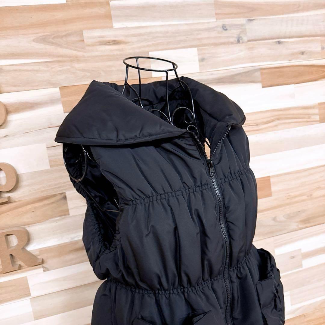 新品　ピンクハウス　中綿入りダウンベスト　リボンポケット　ブラック 美品【ピンクハウス】ボリューム ジップアップ 中綿 ベスト リボン