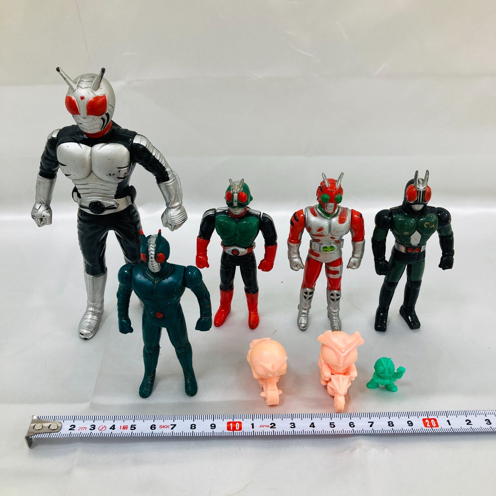 仮面ライダー1号・2号コレクションフィギュア。©️石森プロ／東映。昭和レトロ】。 仮面ライダー1号・2号コレクションフィギュア。©️石森プロ／東映