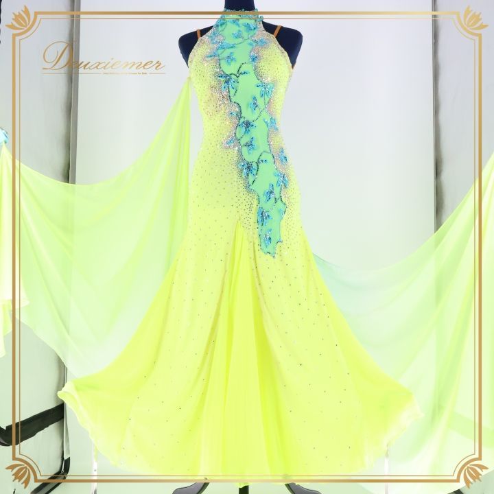 B1595☆SM☆水色/オフ白/微光沢/段々/スタンダードドレス☆社交ダンス