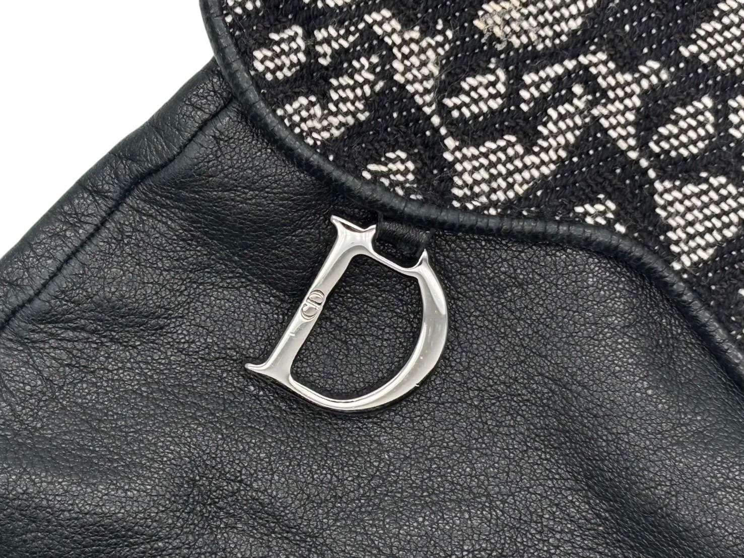 ネイビー ブラック