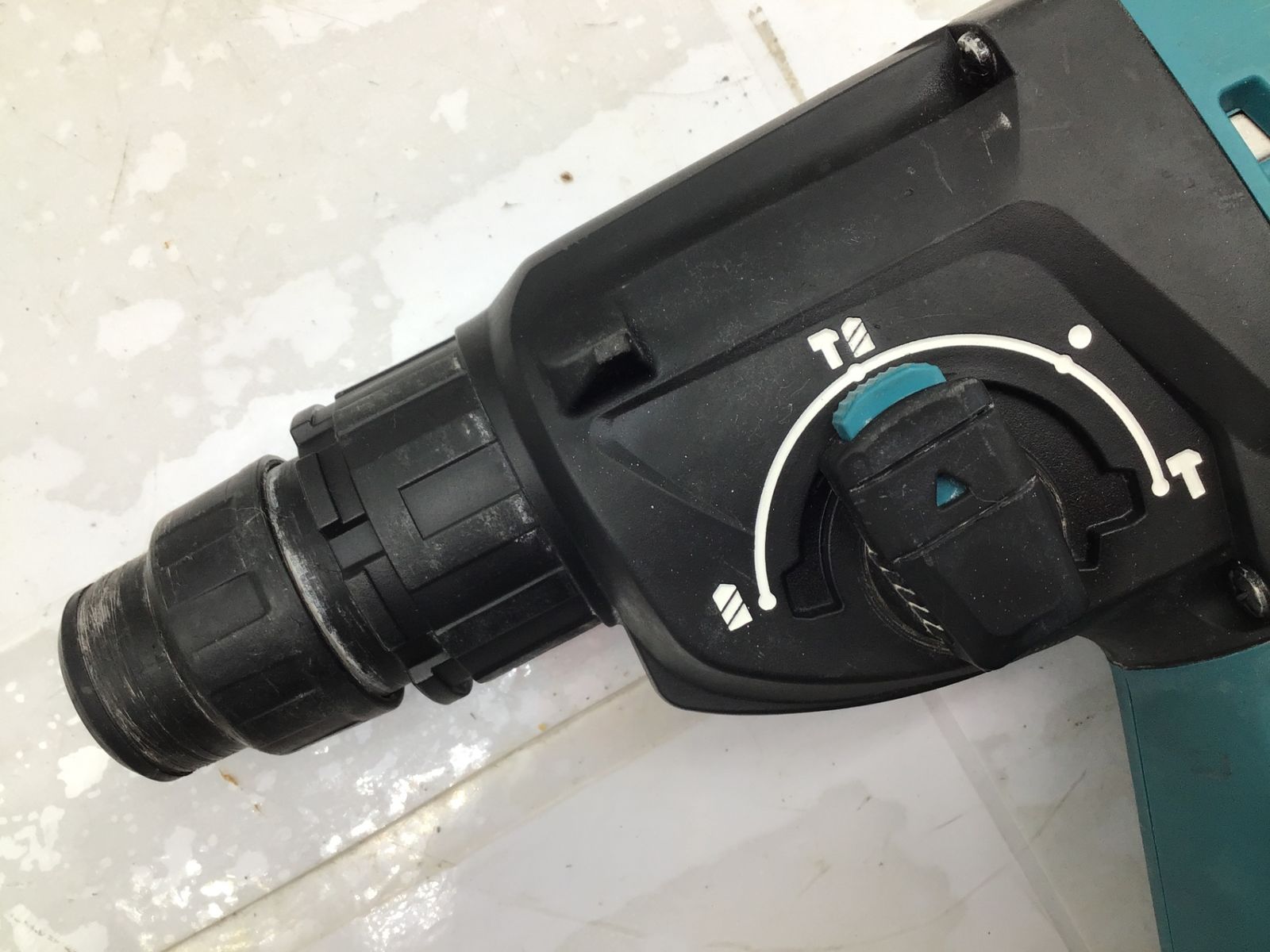 品 Makita マキタ 18v24mm充電式ハンマドリル HR244DZ 本体のみ IT8IJ7XNO39I エコツール笠寺店 M02