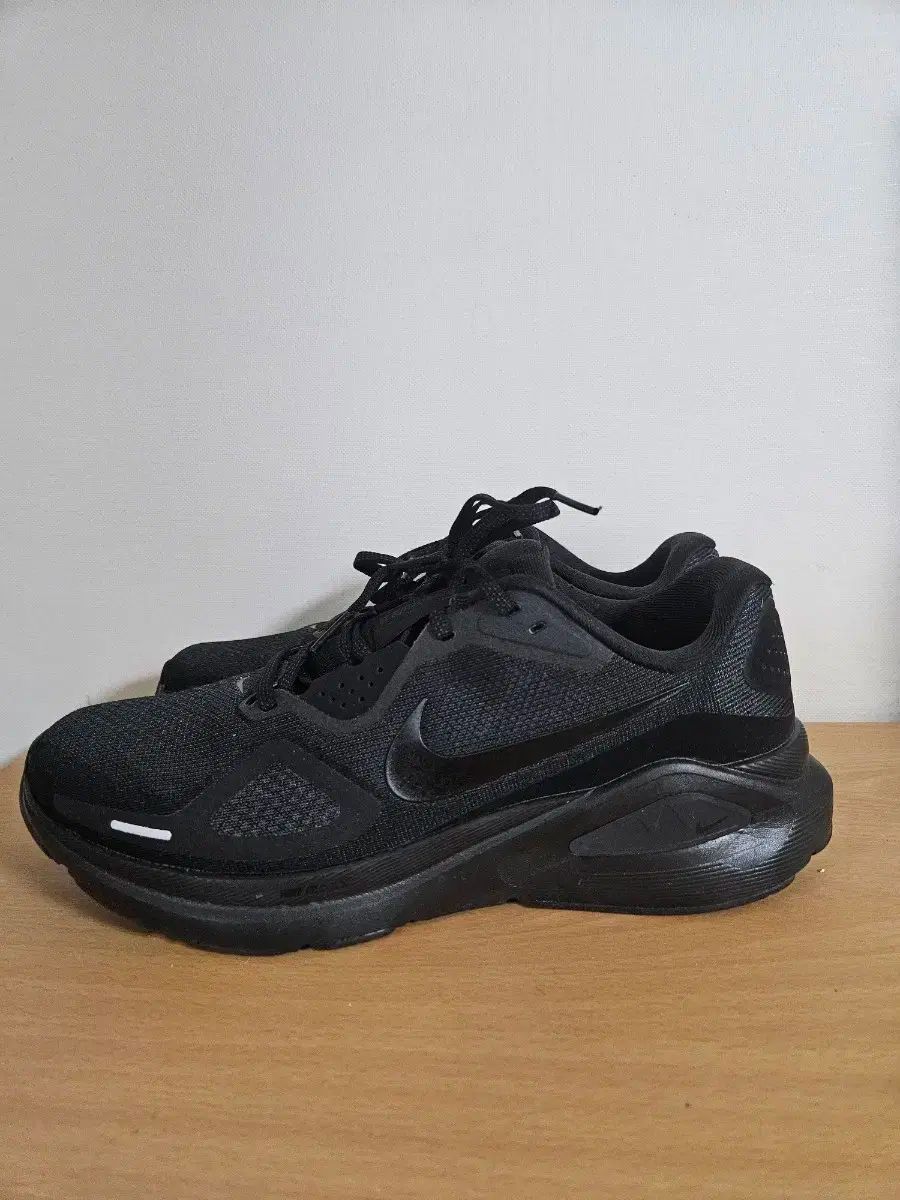 ストラクチャー 26 ランニングシューズ み