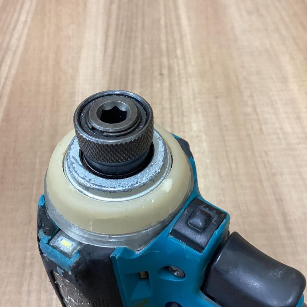 V充電式インパクトドライバ 201