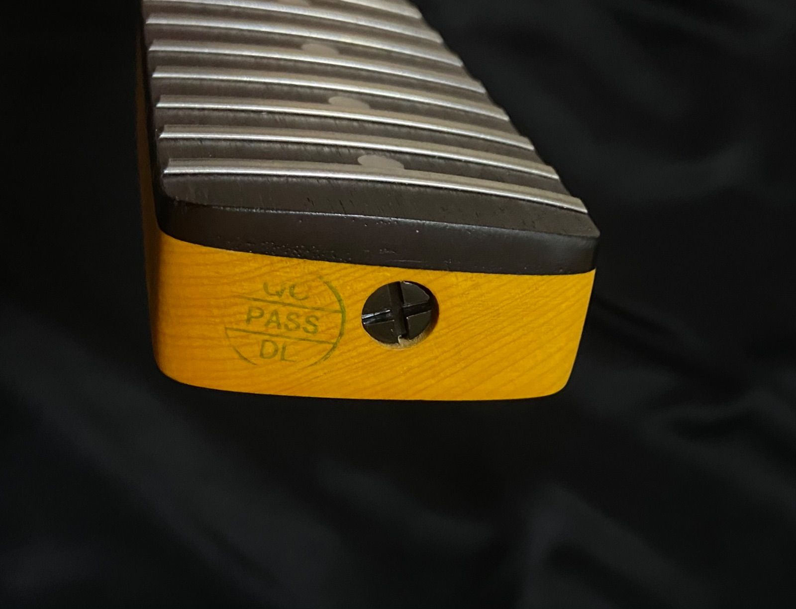 ストラトキャスタービンテージネック（No1）ビンテージカラーニトロサテン塗装 ストラトキャスタービンテージネック（No74）ビンテージカラーニトロ