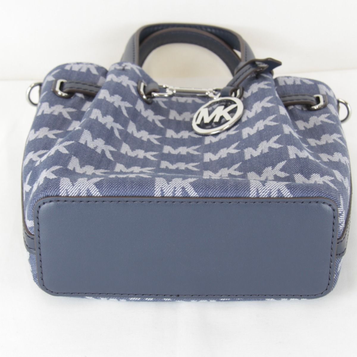 極美品『USED』Michael Kors【マイケルコース】CARSON NS クロスボディ 