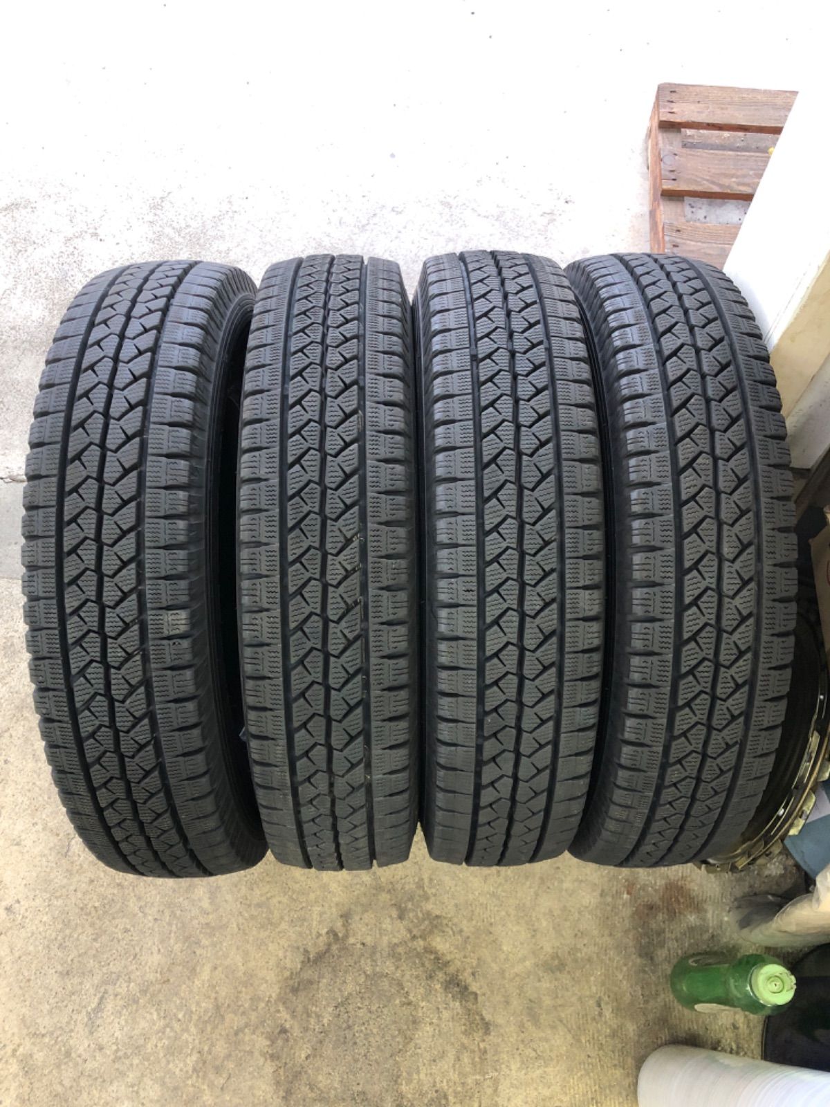 トヨタ プロボックス マツダ ファミリアバン 155 80 R 14 88 86 N スタッドレスタイヤ ブリヂストン VL 1