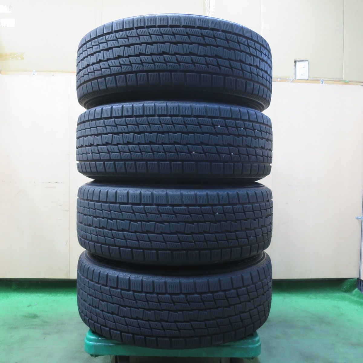  バリ溝 キレイ 9 5分 XTREME J MLJ XJ 245 60 R 18 スタッドレス グッドイヤー アイスナビ SUV 18インチ エクストリームJ PCD 114 3 5 H 5110307イス 18インチ タイヤ ホイールセット