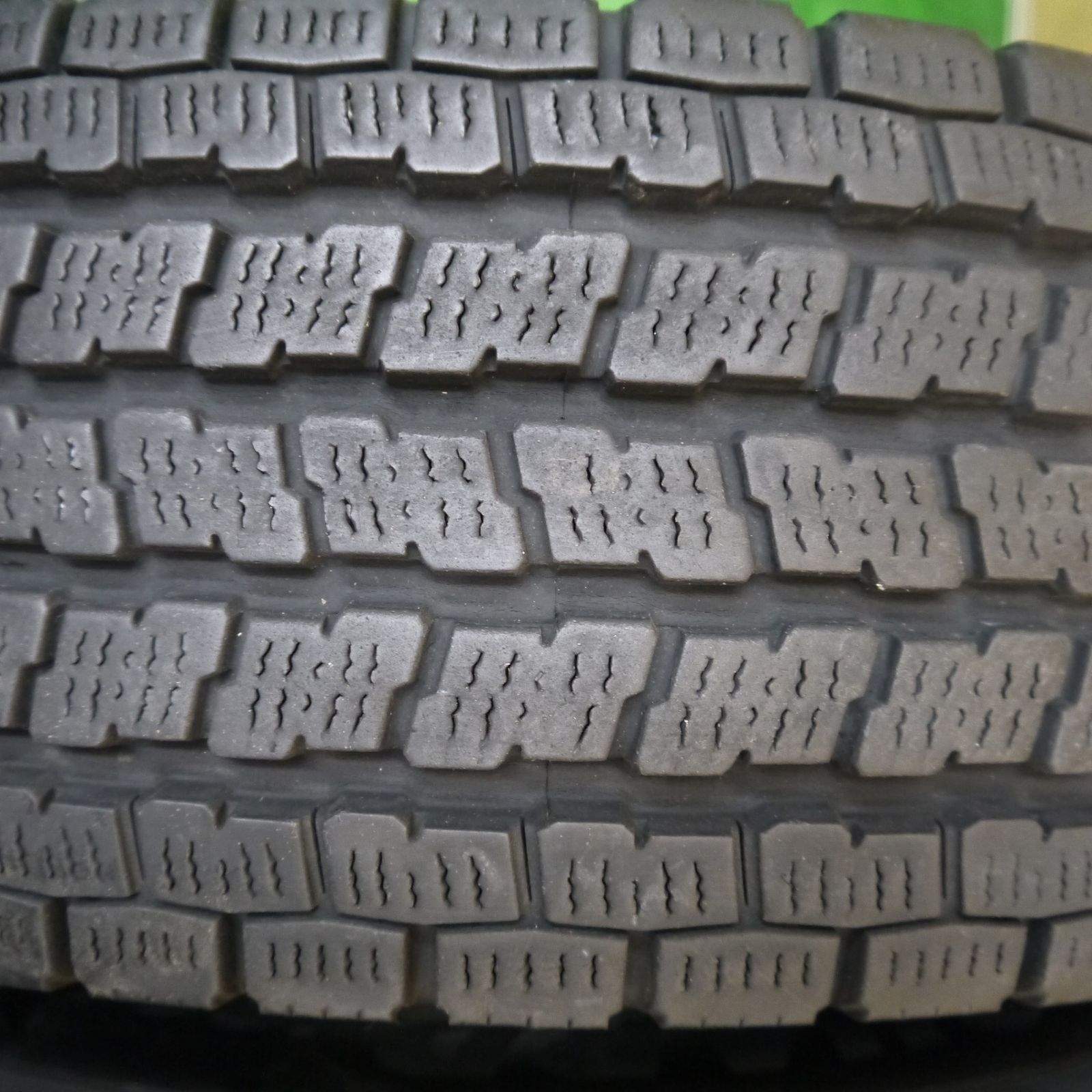  バリ溝 22年 キレイ 8 5分 KEELER 195 80 R 15 107 105 L スタッドレス ヨコハマ アイスガード iG 91 キーラー 15インチ PCD 139 7 6 H ス 15インチ タイヤ ホイールセット