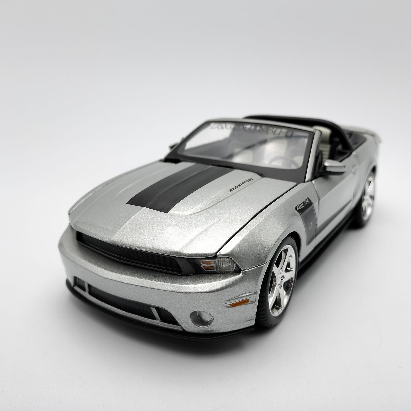 Maisto】2010 ROUSH 427R Ford Mustang 1/18 フォード マスタング ダイ