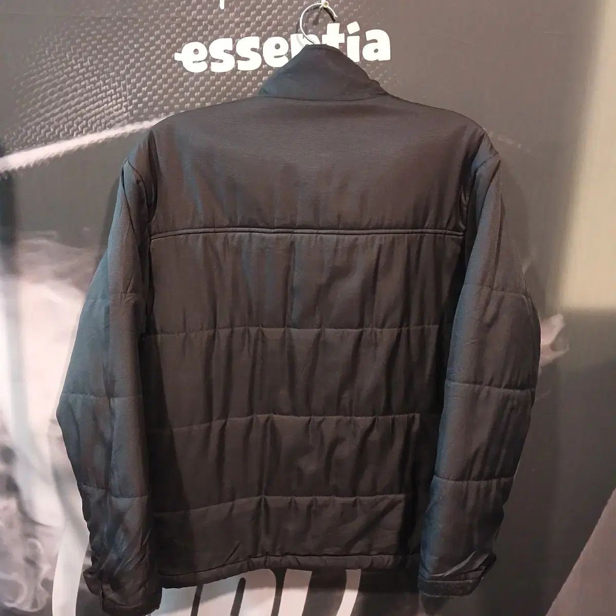 ナイキ アウター ブラック