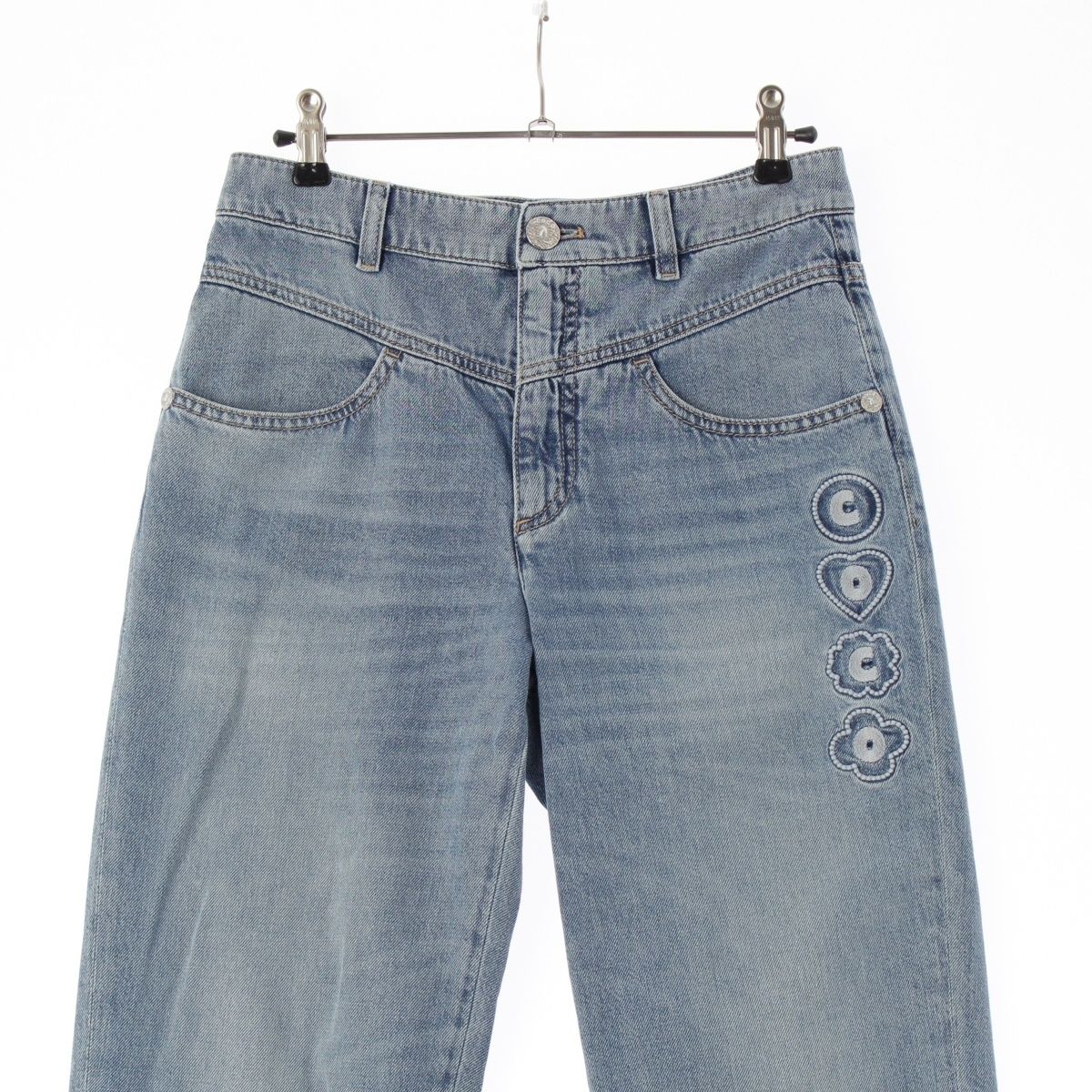 本物 シャネル COCOボタン デニム パンツ ジーンズ ジーパン 38 6758f96dd52e7.webp