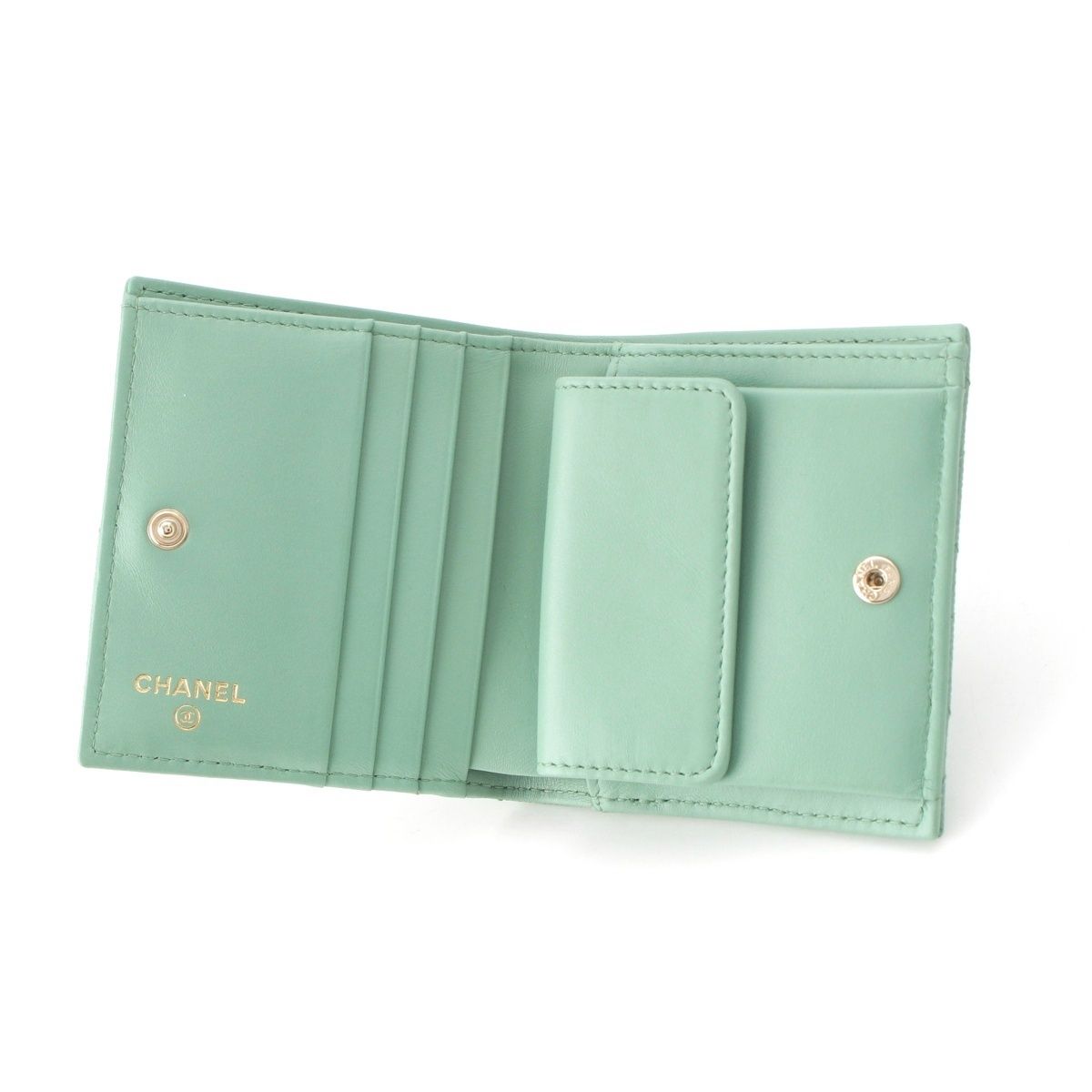 シャネル マトラッセ キャビアスキン コンパクトウォレット 二つ折り