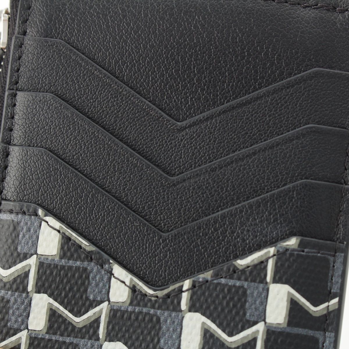 TOILE フラグメント