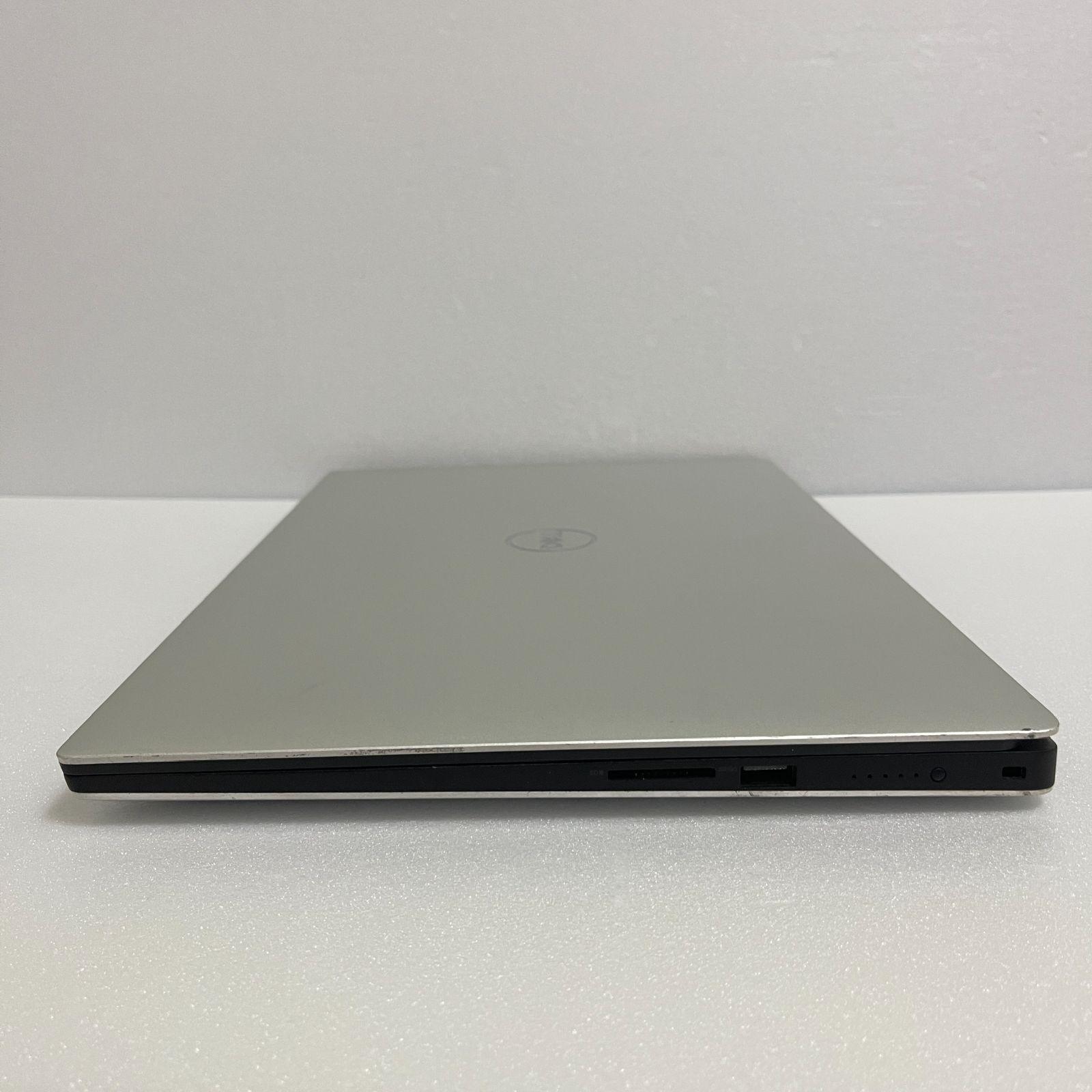 Dell Precision 5540 |4Kタッチパネル | 100% Adobe RGB | Core i7