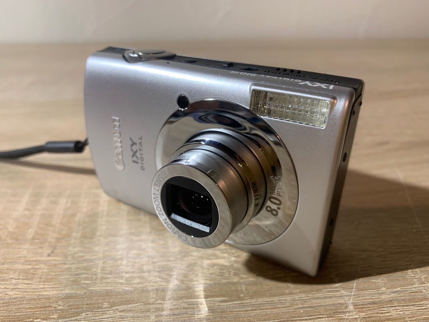 6433 Canon IXY DIGITAL 910 IS シルバー デジカメ 動作確認済み 美品