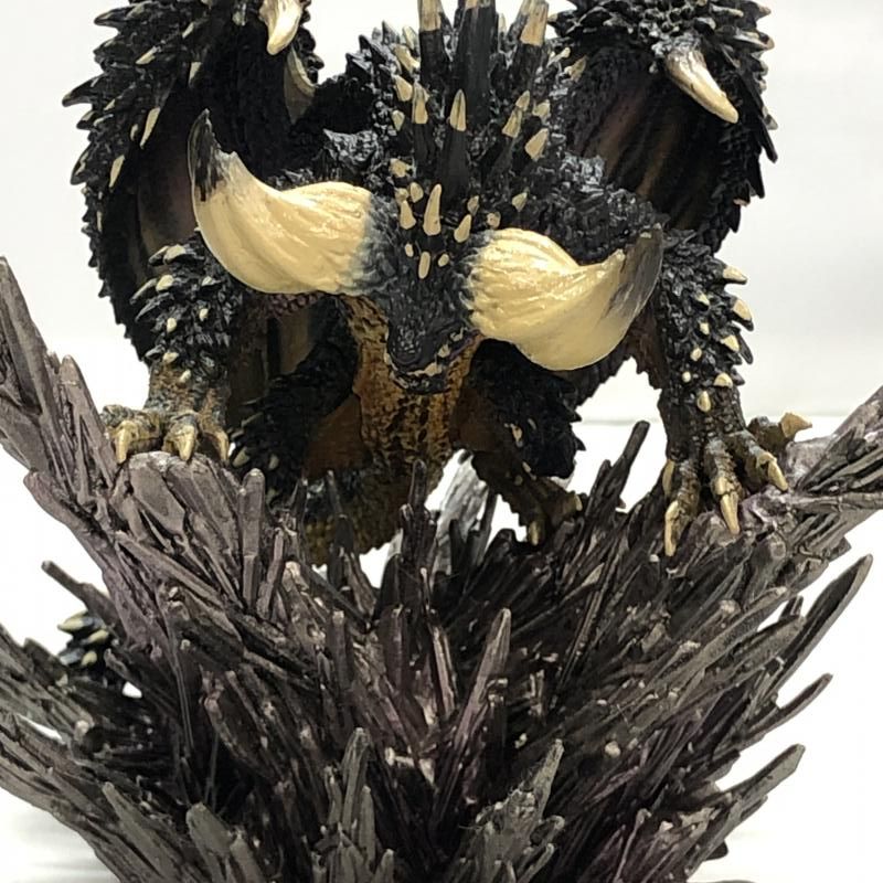 中古】カプコン ネルギガンテ フィギュア コレクターズ・エディション