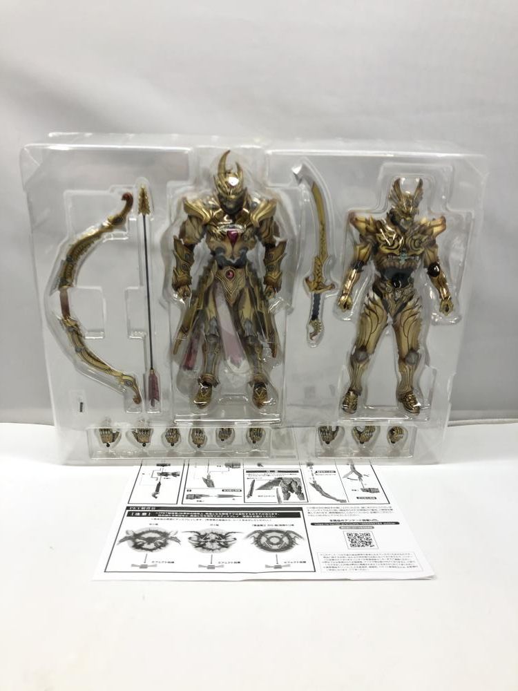 フィギュア 【】バンダイ 魔戒可動 炎刃騎士ゼン＆天弓騎士ガイ 金色Ver.