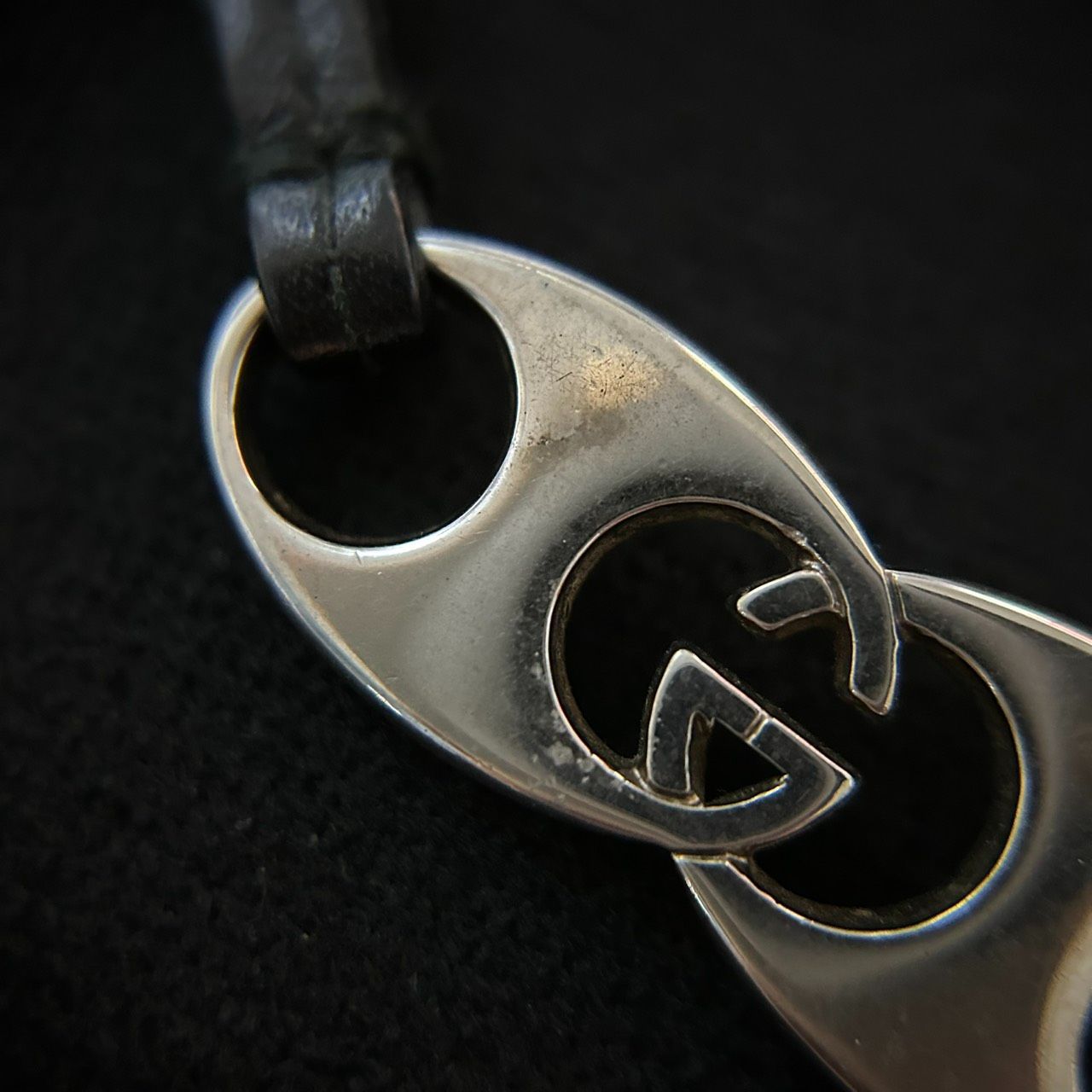 スマートフォン・携帯電話 GUCCI グッチ GGロゴ シルバー金具 レザー