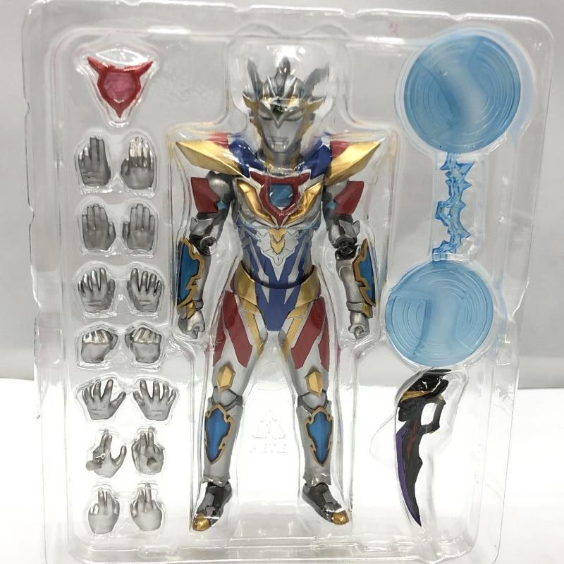 フィギュア 【】バンダイ S.H.Figuarts ウルトラマンゼット デルタ