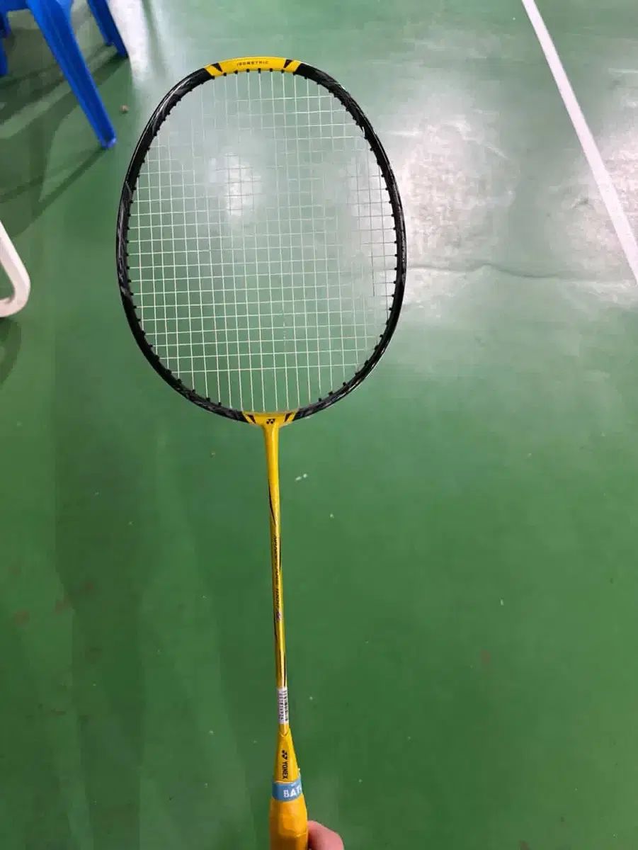 バドミントン ラケット 1000 z