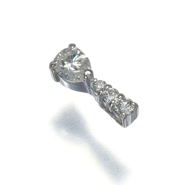 ペンダントトップ K18WG