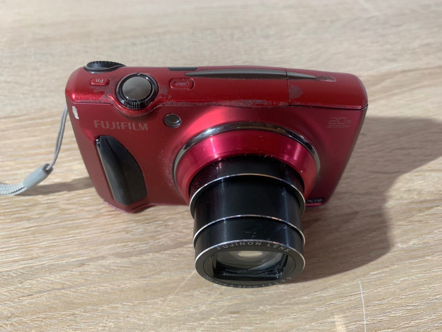 FUJIFILM デジタルカメラ FinePix F820EXR レッド 富士フイルム