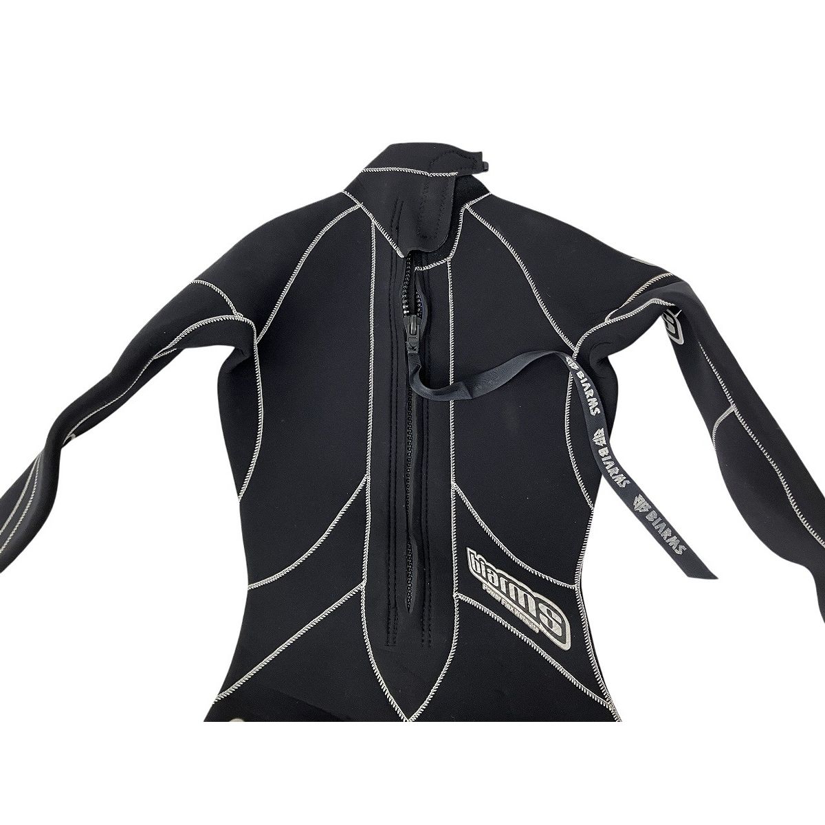 ウェットスーツ