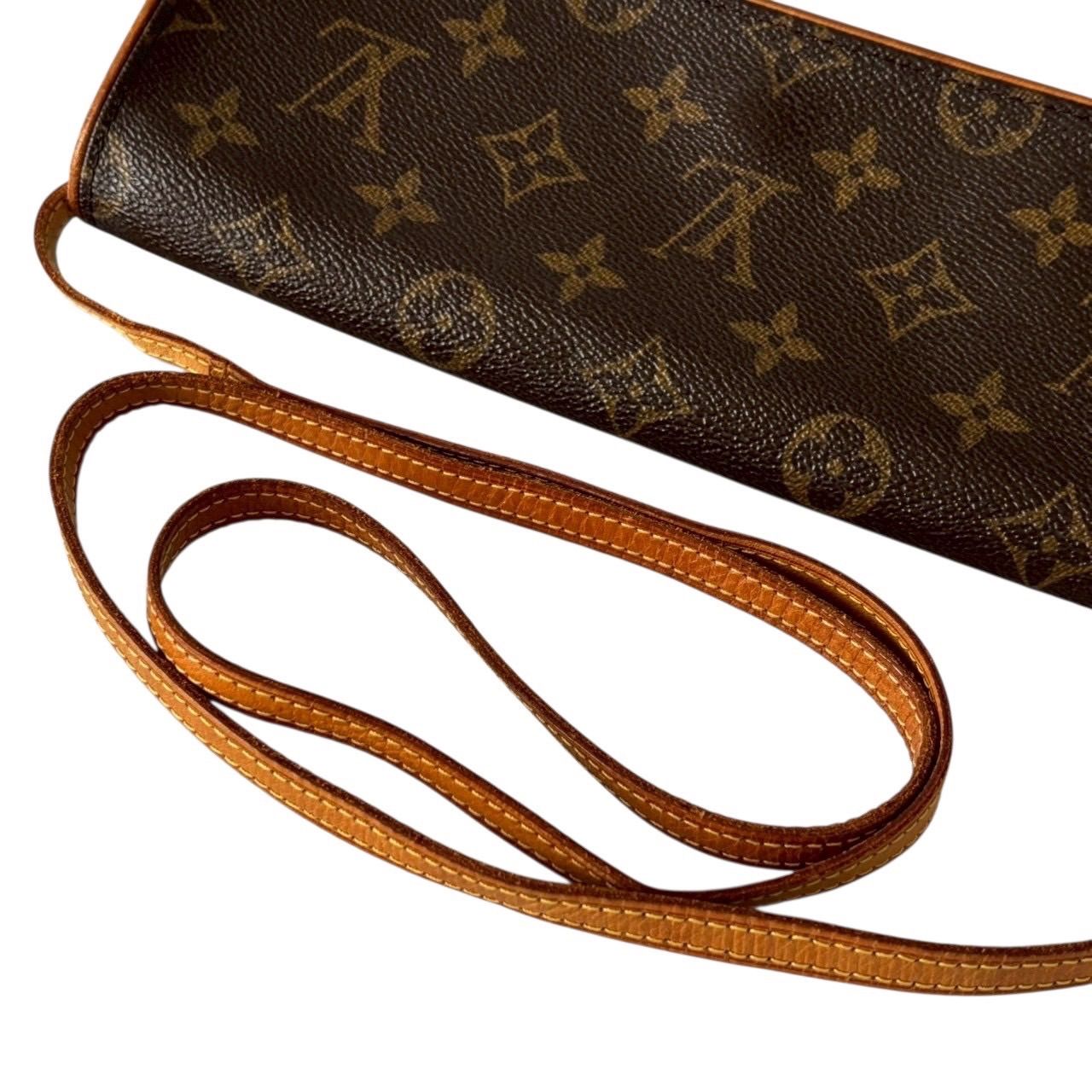 配送商品は通常配送無料。 LOUIS VUITTON ルイヴィトン ショルダーバッグ 茶 モノグラム ポシェットツイン GM M51852 レディース