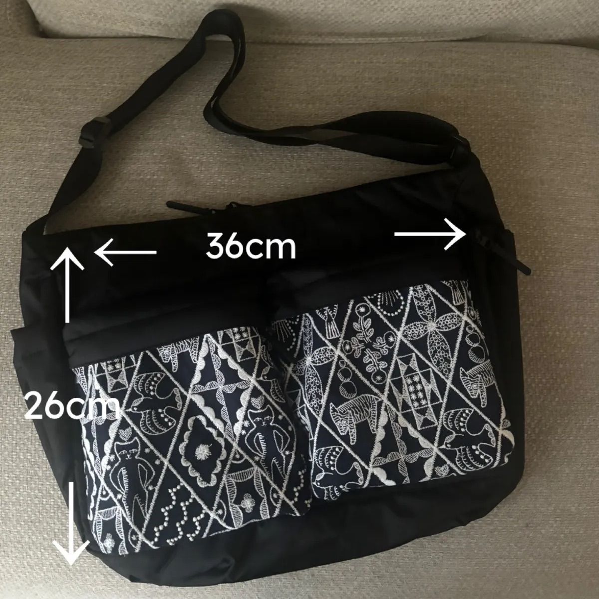 大きなポケットのショルダーバッグ　ミナペルホネン　mina perhonen 大きなポケットのショルダー ミナペルホネン mina perhonen - メルカリ