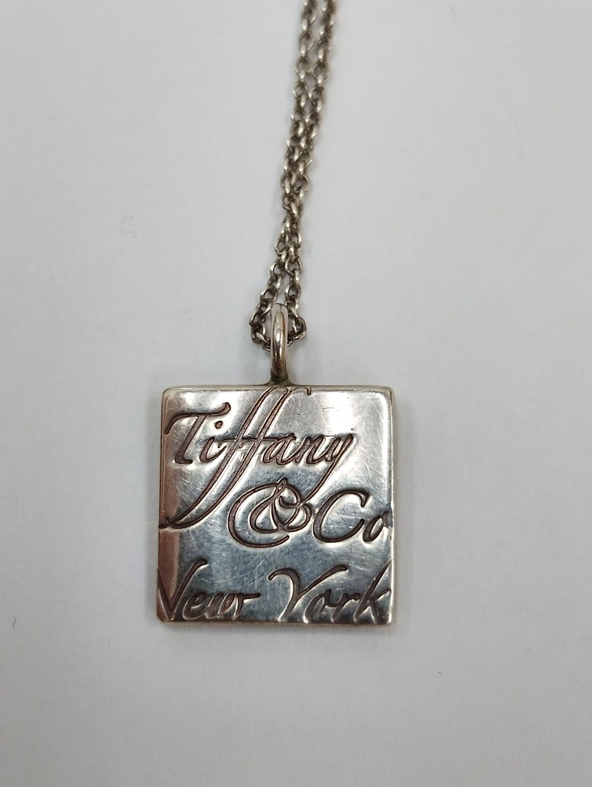 TIFFANY&CO.【新品同様】ノーツスクエアプレートネックレス本日迄最終価格 ティファニー ノーツ スクエア プレート ネックレス シルバー925