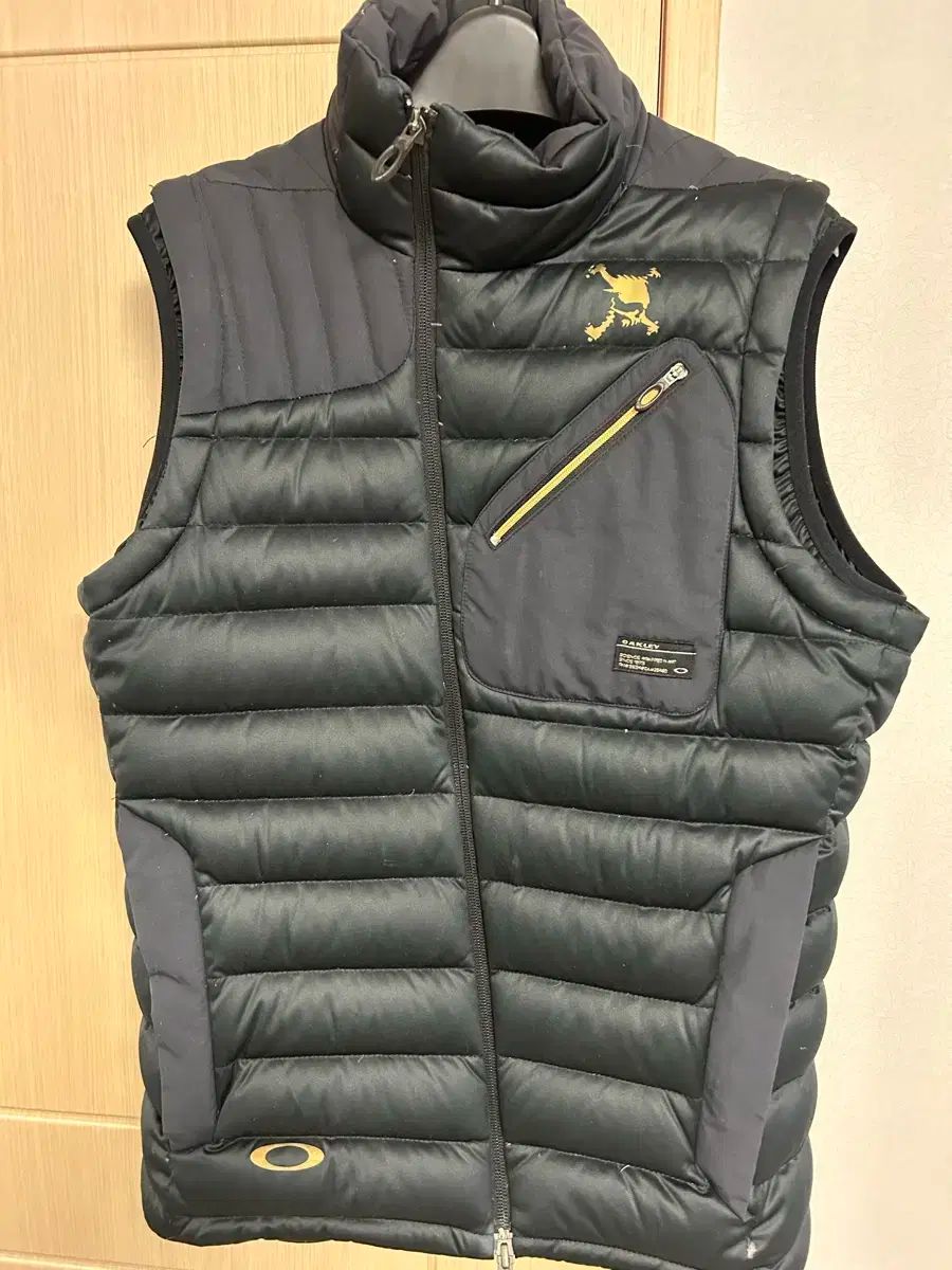 オークリー グースダウン ゴルフ ダウン ベスト