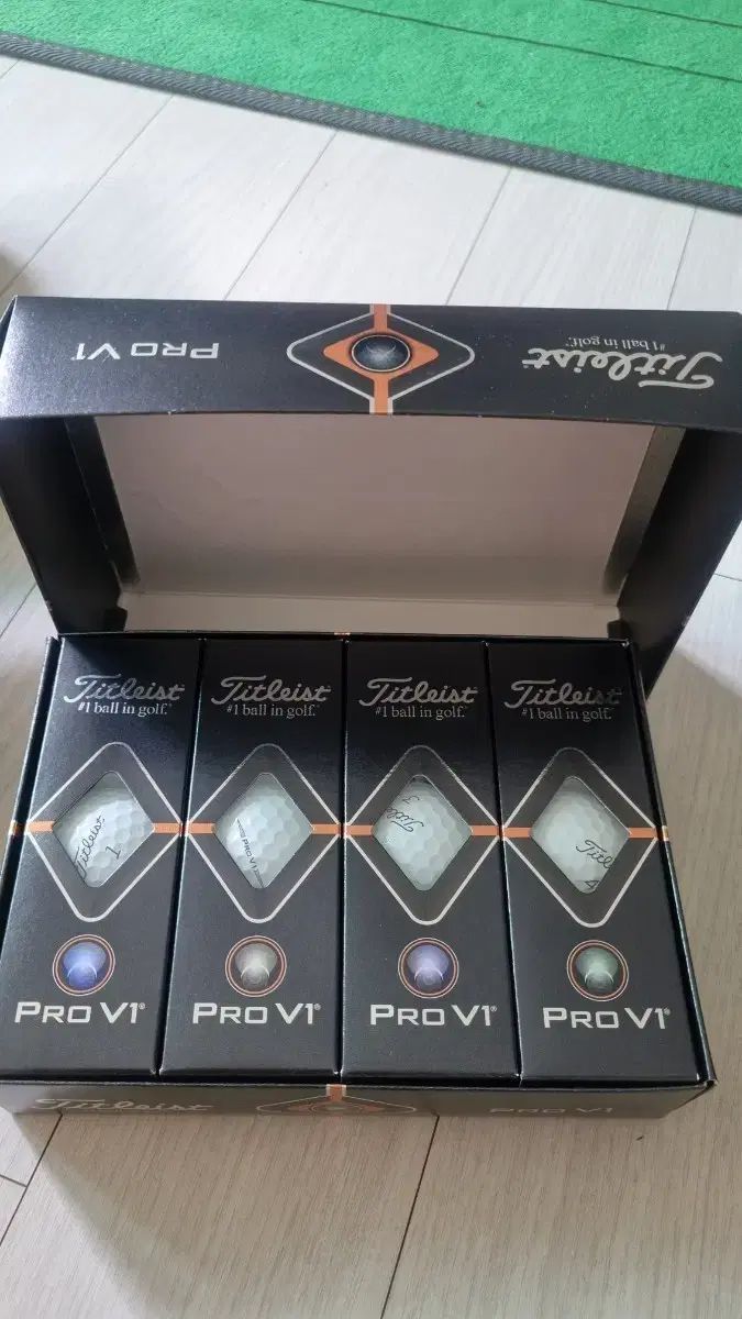 タイトリスト Pro V1 ゴルフボール 1ダース