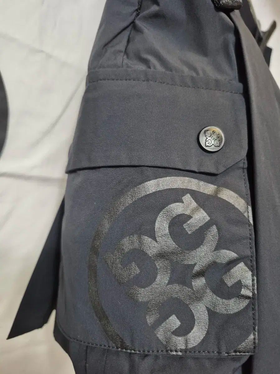 ブラック プリーツ