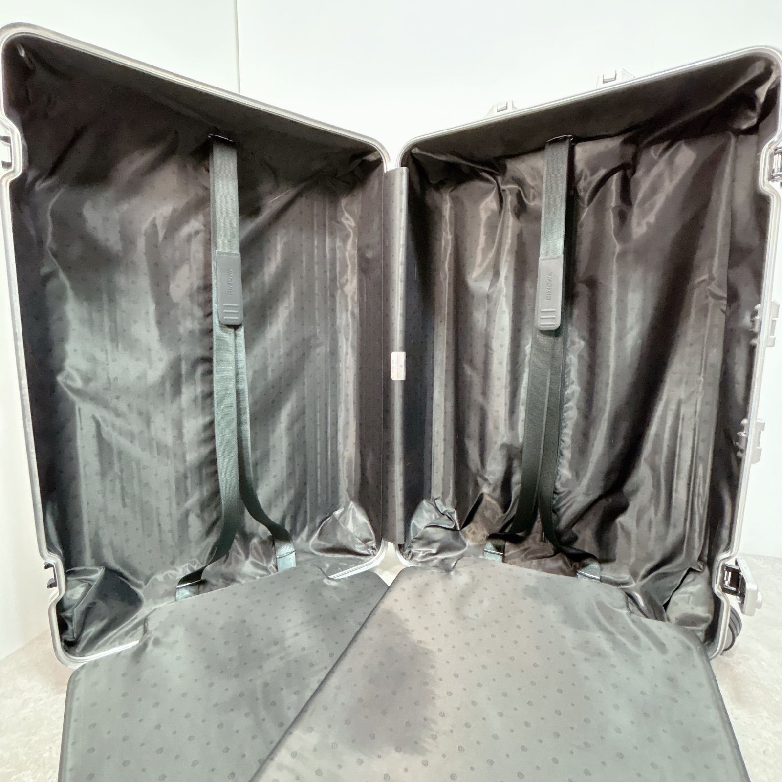 L スーツケース