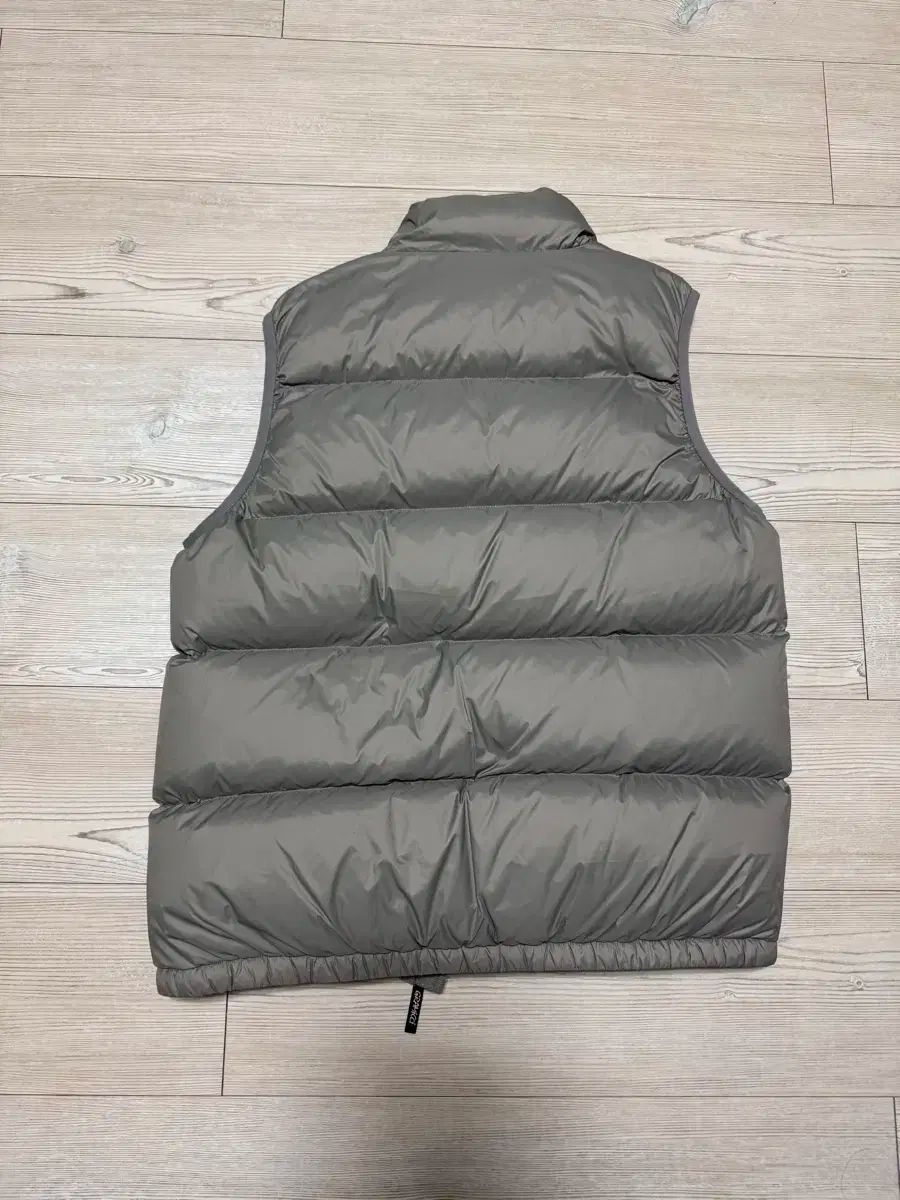 グラミチ ダウン パファー ベスト シール グレー L