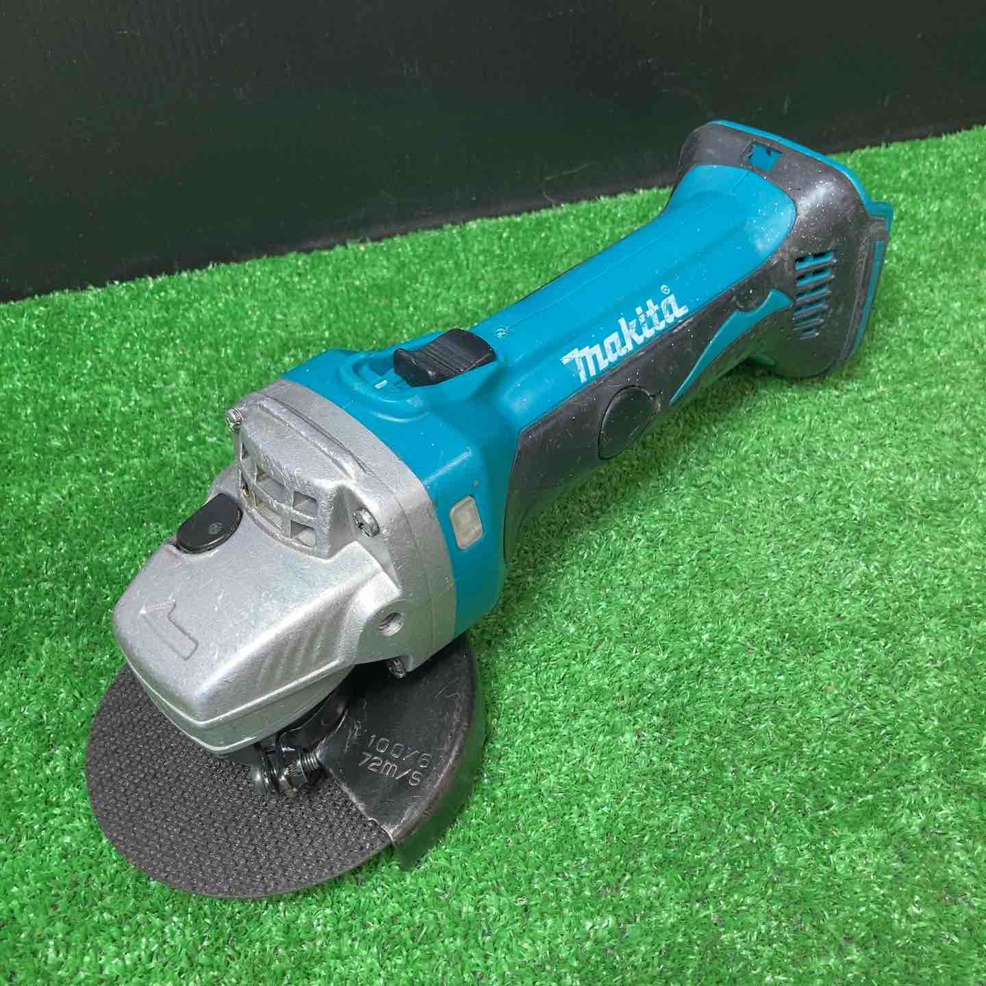 マキタ makita 100mmコードレスディスクグラインダー GA400DZ 本体のみ 3.0Ah 岩槻店