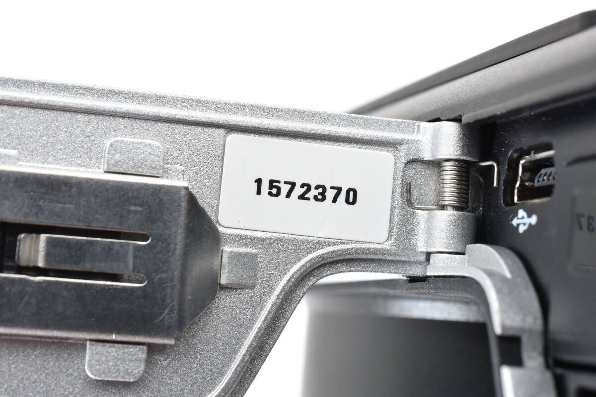  ブラックマジックデザイン Pocket Cinema Camera BMPCC 初代 マイクロフォーサーズマウント 3 5インチ ミラーレス 1832 A 31 一眼レフカメラ(フィルム) フィルムカメラ