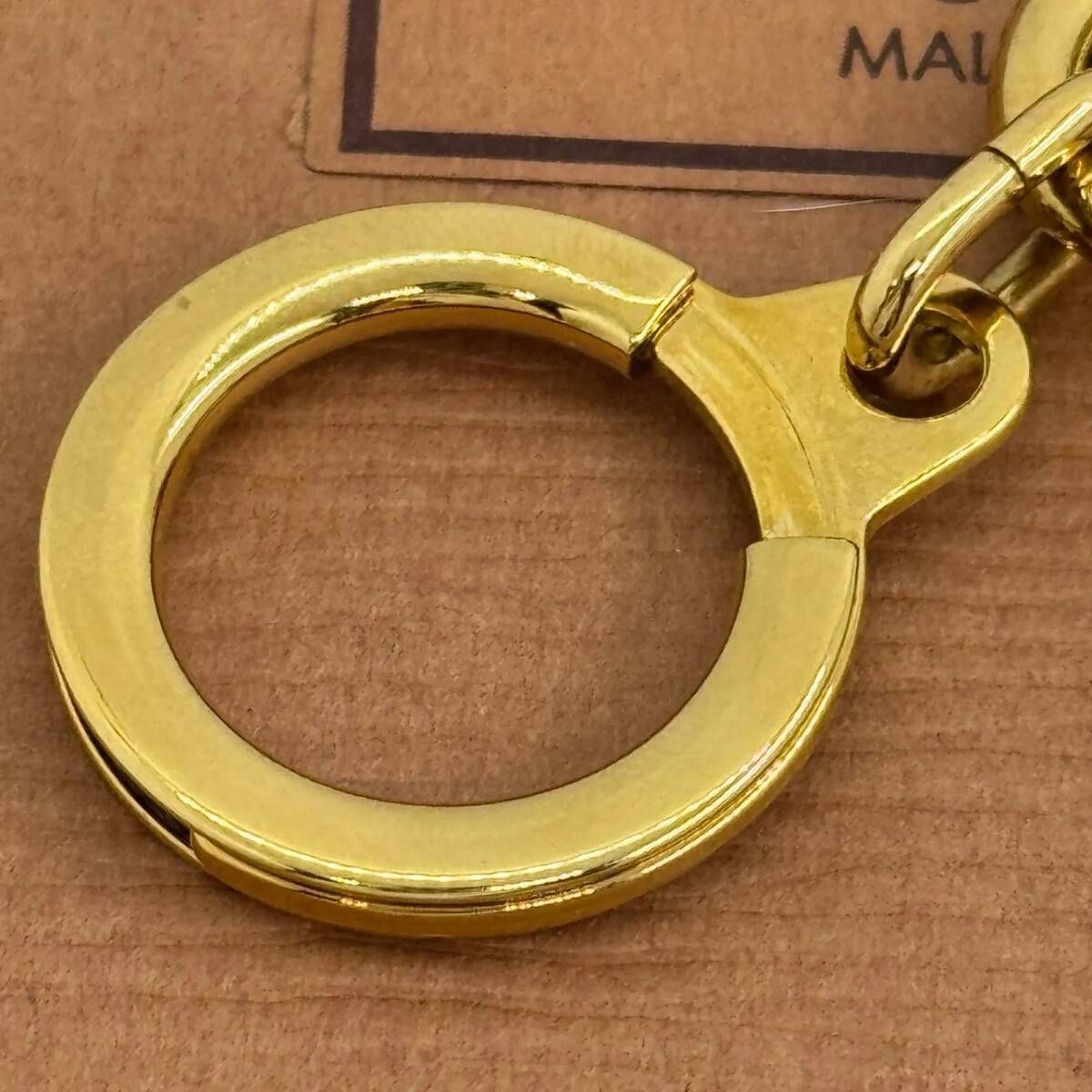 ルイヴィトン アノクレ ゴールド キーホルダー【026077】 - メルカリ