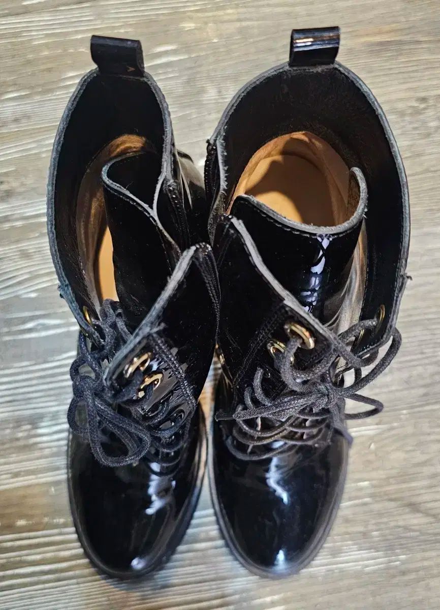 SUECOMMA BONNIE シューコンマボニー レースアップブーツ