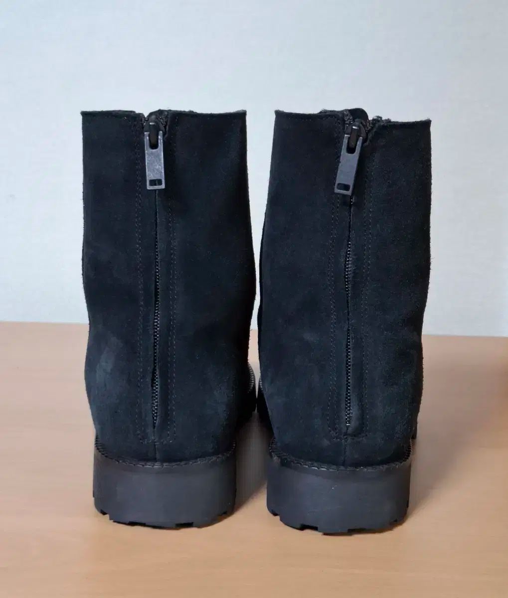 スウェード チェルシーブーツ